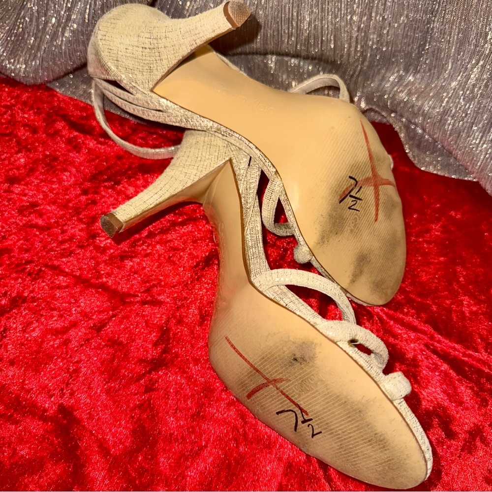 Calvin Klein Metallic Glam‎ Gold Strap High Heels Formal Christmas New Years Eve - Picture 8 of 10